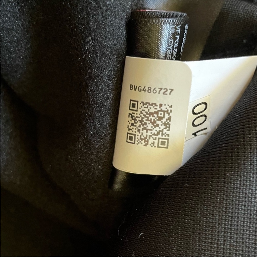 The North Face Men’s Denali Anorak In TNF Black - Picture 5 of 7